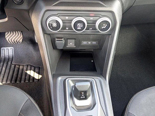 DACIA Jogger 1.8 hybrid 155ch Extreme 7 places -25 - Miniature 15