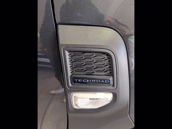 DACIA Duster 1.5 Blue dCi 115ch Techroad 4x2 - Miniature 19
