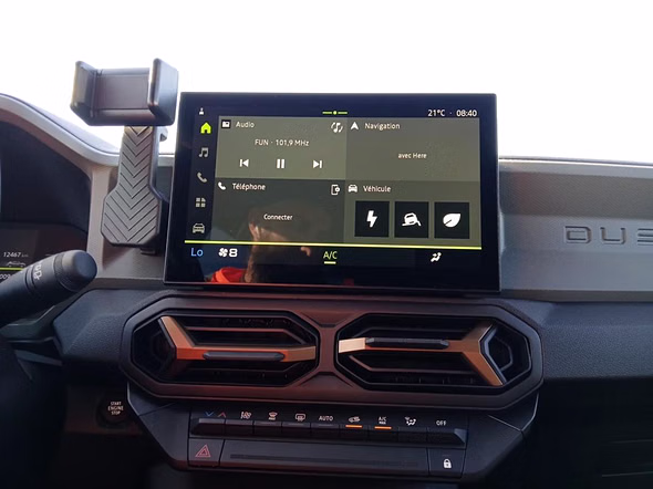 DACIA Duster 1.6 hybrid 140ch Extreme - Miniature 16