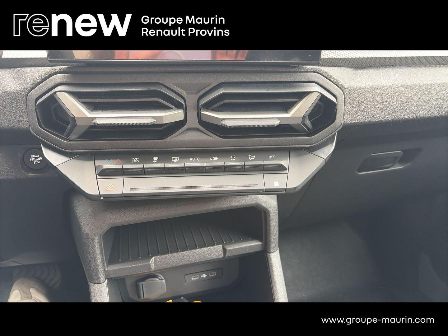 DACIA Duster 1.2 hybrid-G 150ch Journey 4x4 - Photo 26