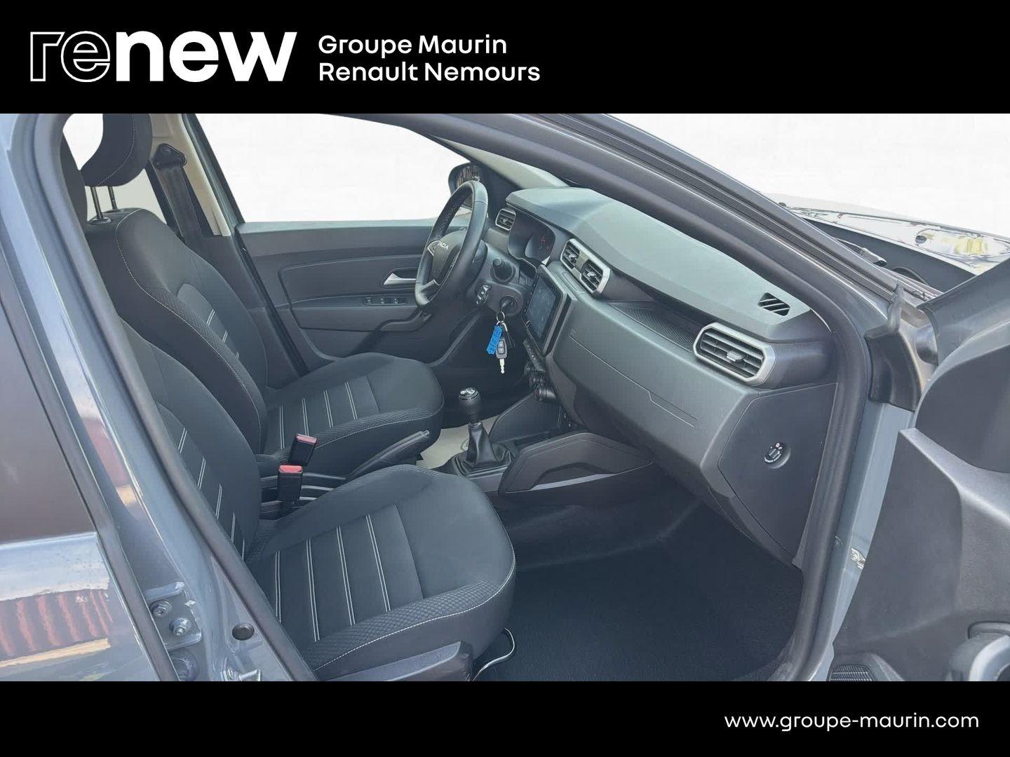 DACIA Duster 1.3 TCe 130ch FAP Expression 4x2 - Photo 7