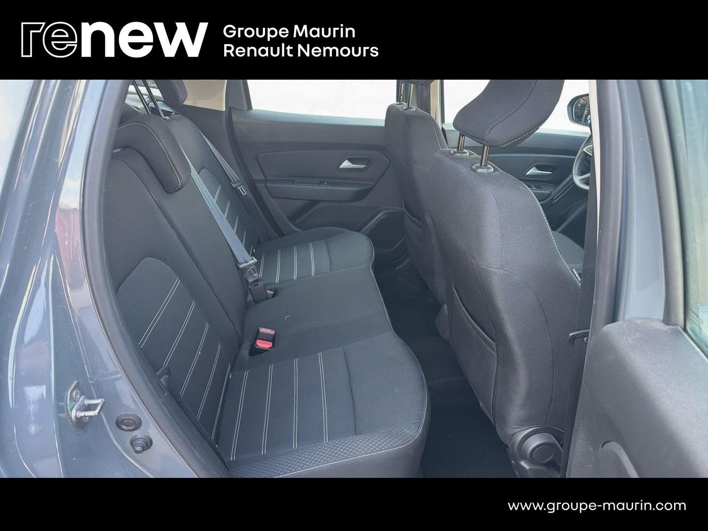 DACIA Duster 1.3 TCe 130ch FAP Expression 4x2 - Photo 8