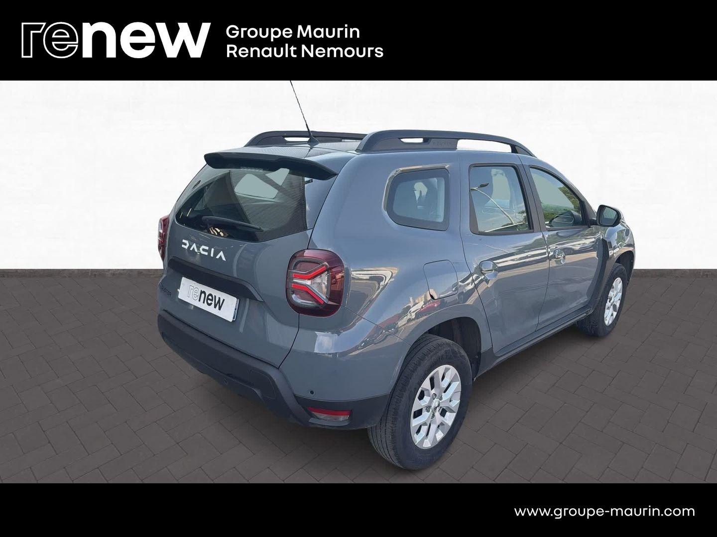 DACIA Duster 1.3 TCe 130ch FAP Expression 4x2 - Photo 10