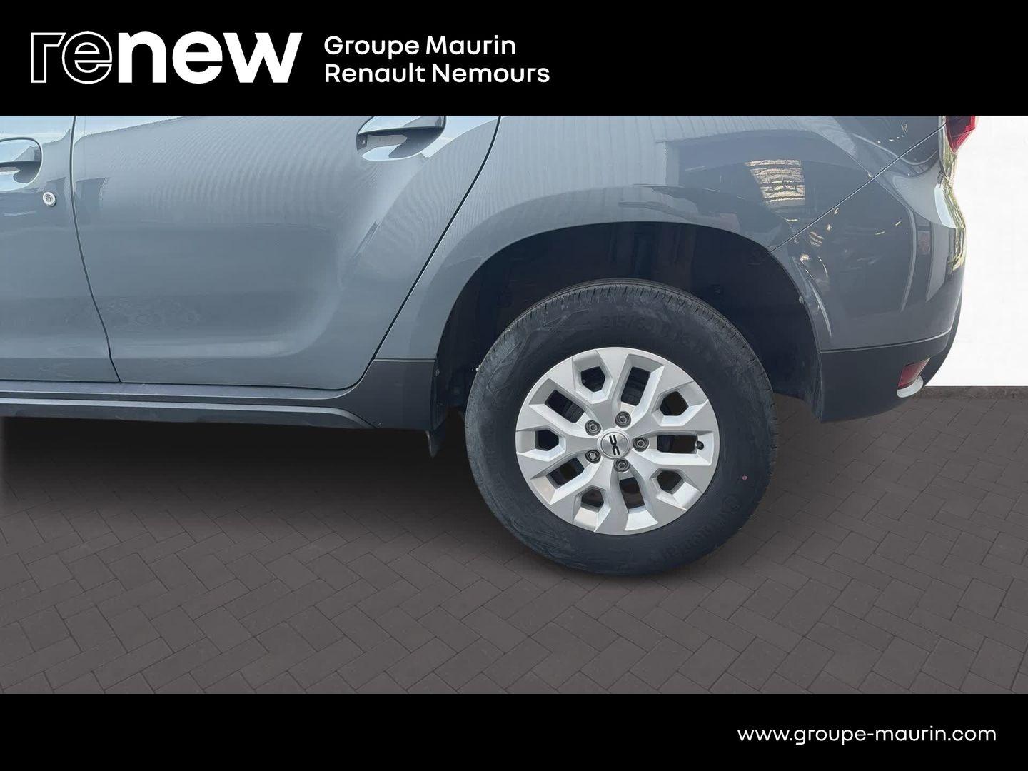 DACIA Duster 1.3 TCe 130ch FAP Expression 4x2 - Photo 14