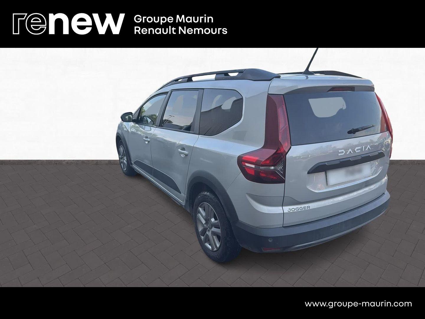 DACIA Jogger 1.0 TCe 110ch Expression 7 places - Photo 4