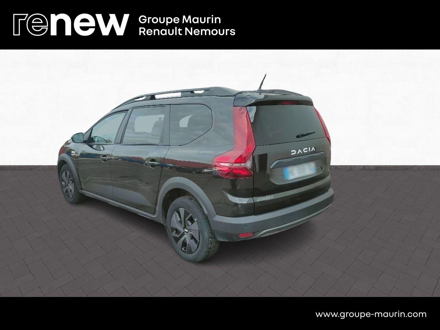 DACIA Jogger 1.0 TCe 110ch Expression 7 places -24 - Photo 3