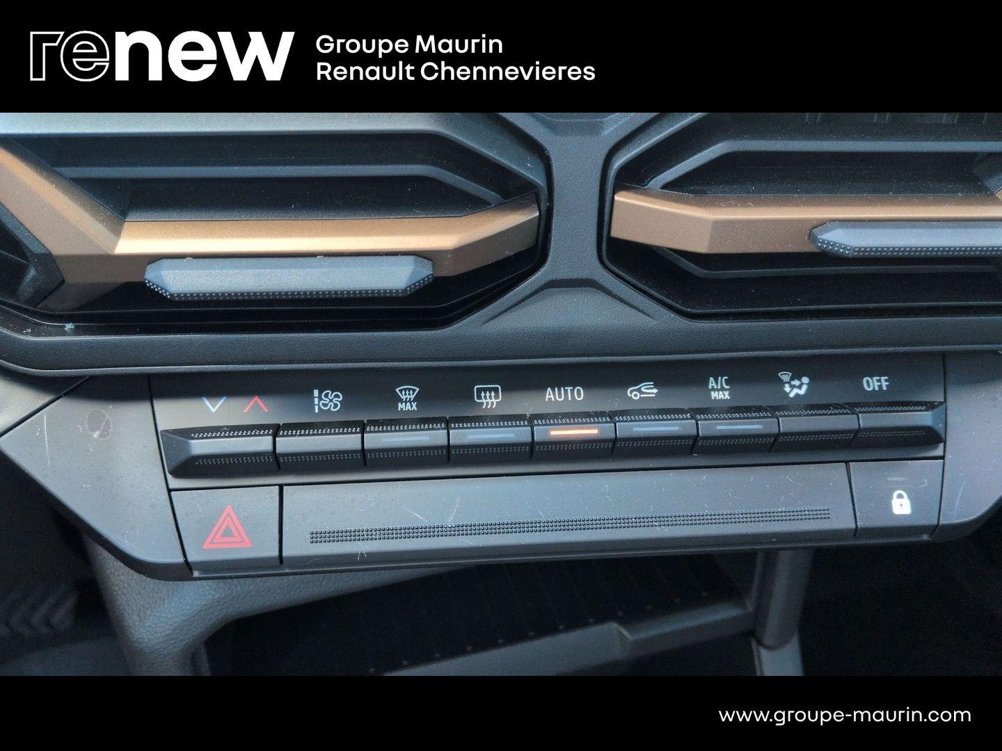 DACIA Duster 1.2 hybrid-G 150ch Extreme 4x4 - Photo 25
