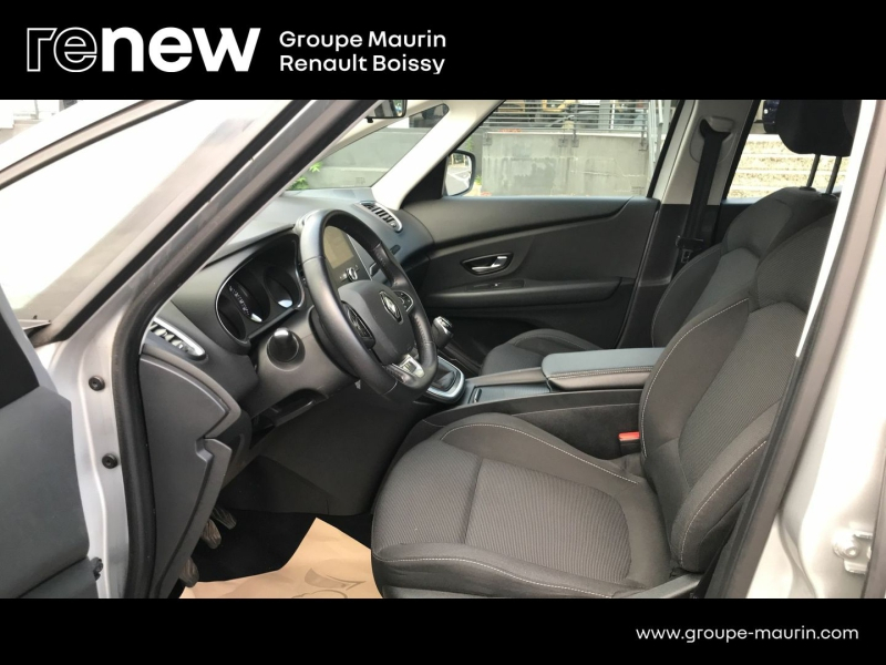 RENAULT Scenic d’occasion à vendre à BOISSY-SAINT-LÉGER chez ADP (Photo 10)